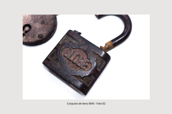 Foto - 2 - Ferramentas, utensílios diversos e estrutura PT.1