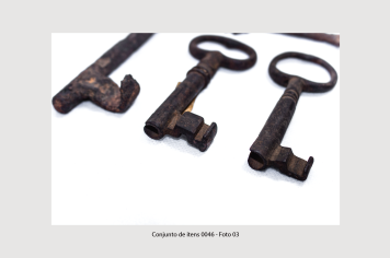 Foto - 2 - Ferramentas, utensílios diversos e estrutura PT.1