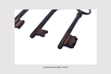 Foto - 2 - Ferramentas, utensílios diversos e estrutura PT.1