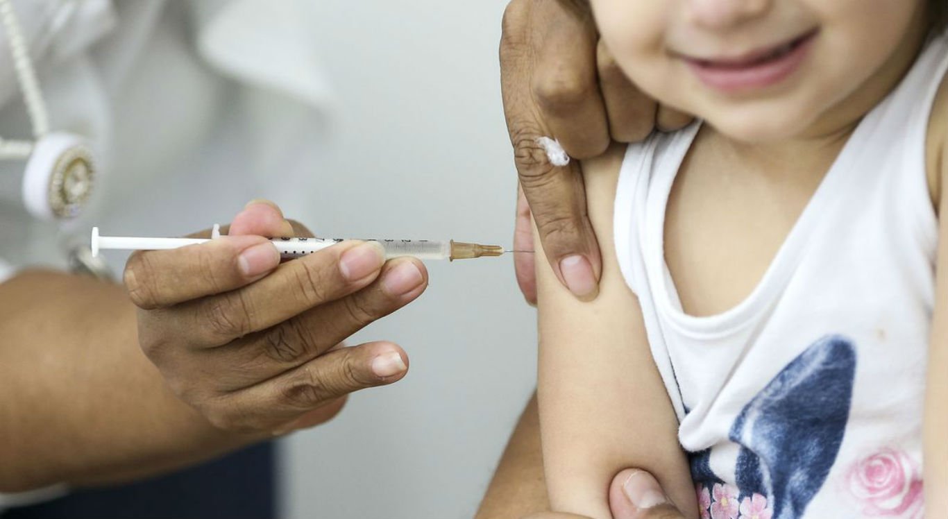 Vacinação contra influenza começa nesta quarta-feira