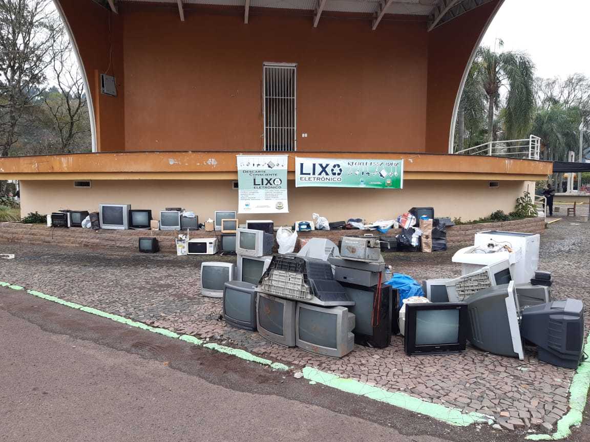 Aratiba realiza coleta de Lixo Eletrônico