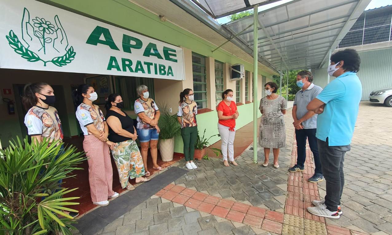 Secretário Estadual de Esporte e Lazer cumpre agenda em Aratiba