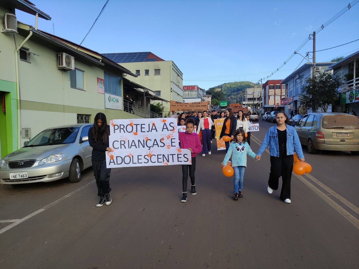 Aratiba realiza Caminhada de Conscientização pelo Combate ao Abuso e à Violência Sexual contra Crianças e Adolescentes