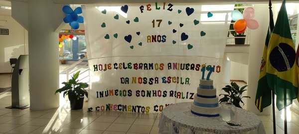 ESCOLA MUNICIPAL DE ENSINO FUNDAMENTAL ARATIBA COMEMORA 17 ANOS