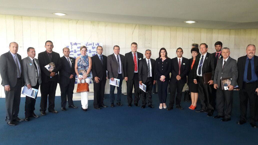 Prefeitos confirmam apoio de senadores ao PLC 315/2009