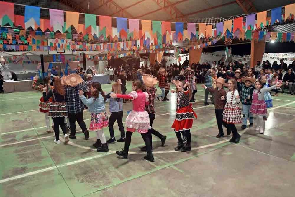 Escola Aratiba realiza Festa Junina