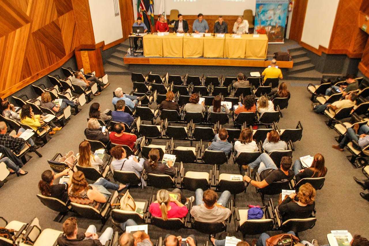 Aratiba participa de Fórum Gaúcho de combate aos impactos dos agrotóxicos, em Passo Fundo.