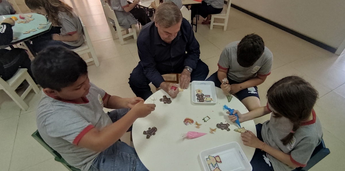 A magia do Natal que encanta crianças em Aratiba