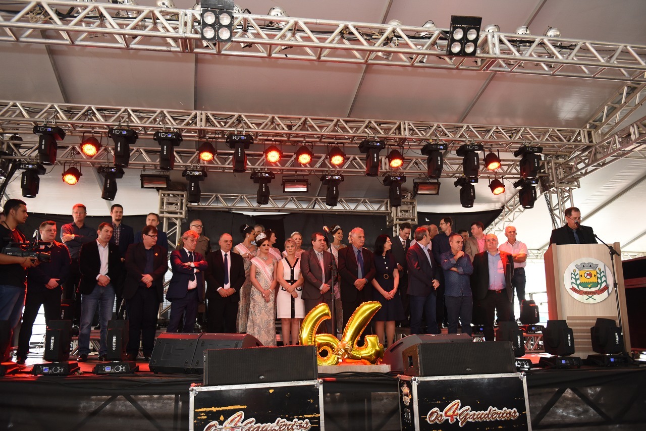 Grande público prestigiou a abertura da Expoara 2019