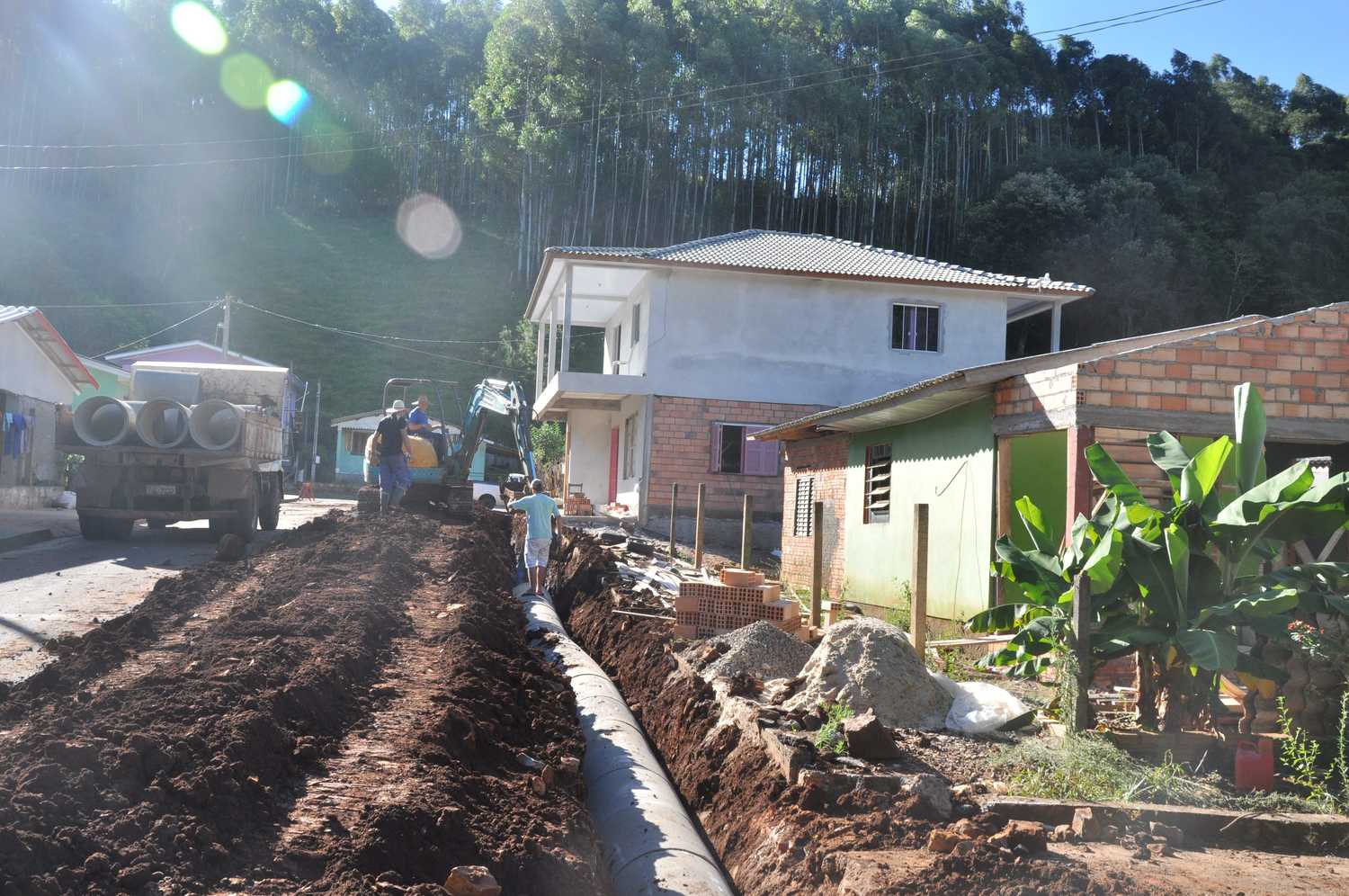 Obras de tubulação estão sendo realizadas em Aratiba