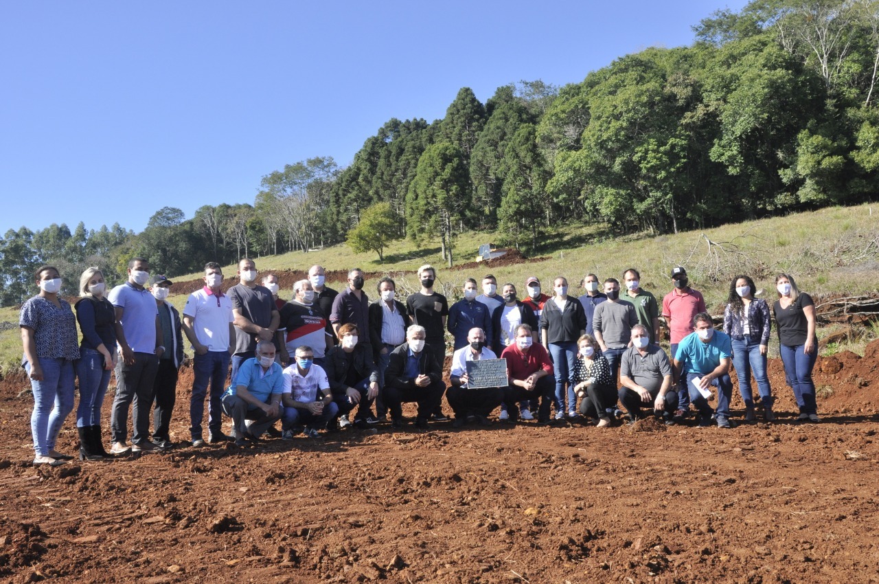 Prefeitura começa a abertura das ruas no Loteamento Social