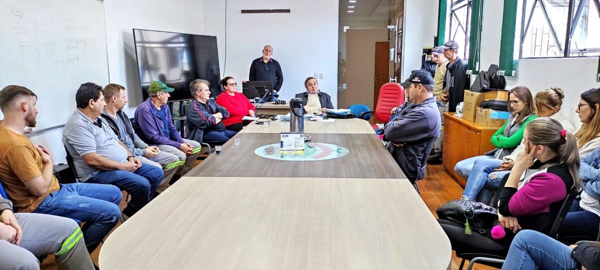 Prefeito se reúne com representantes do Sindicato dos Servidores Municipais