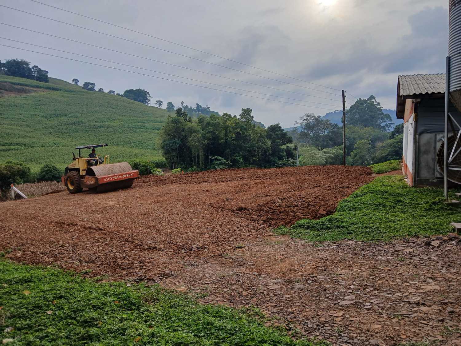 Prefeitura de Aratiba realiza trabalhos de melhorias em propriedades do interior