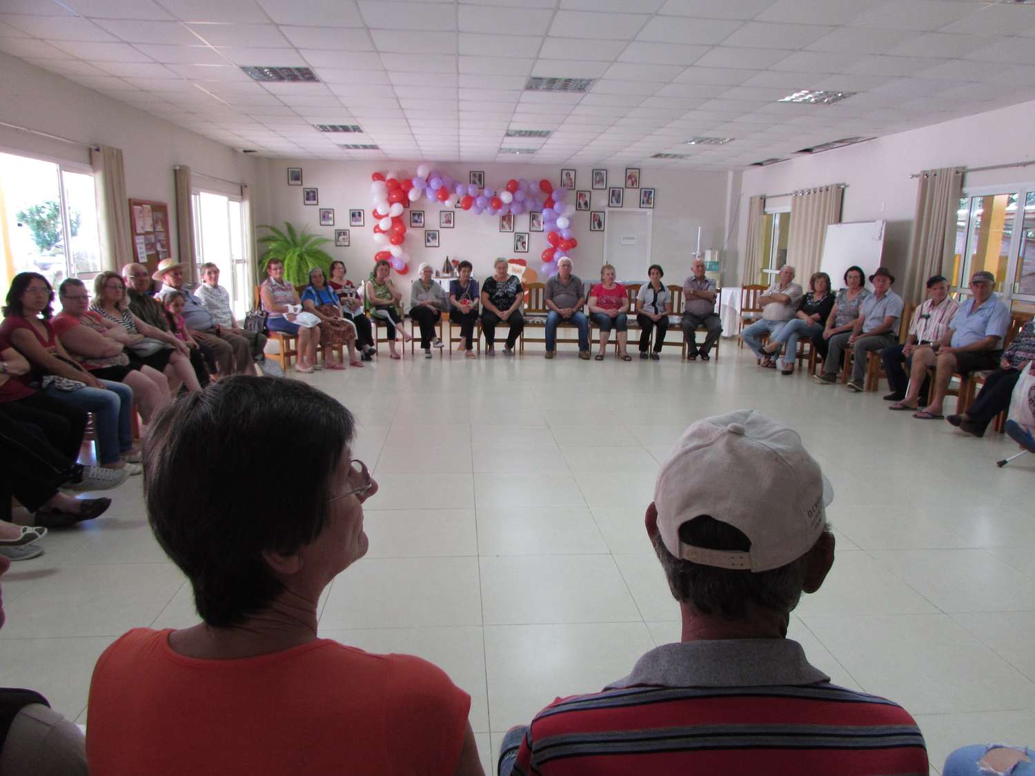 Secretaria Municipal de Assistência Social realiza confraternização em comemoração aos idosos aniversariantes do Semestre.
