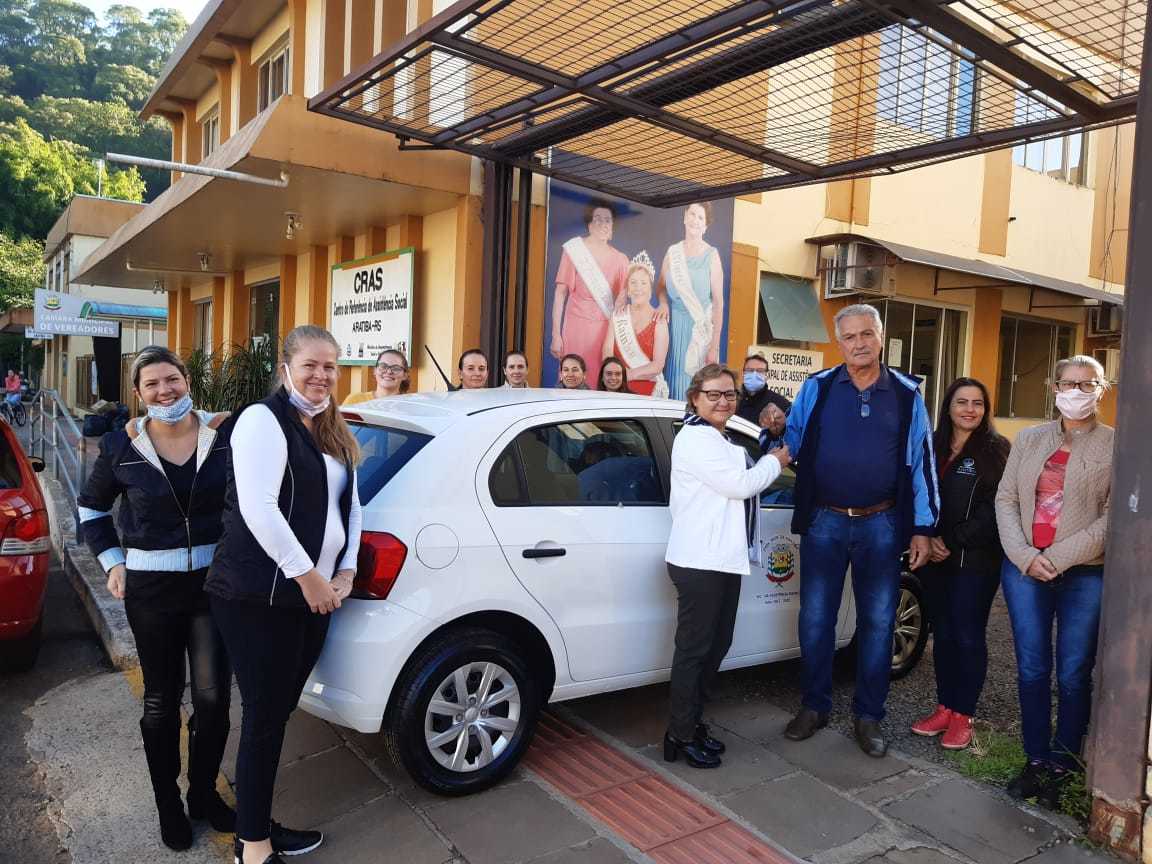 Assistência Social de Aratiba recebe veículo